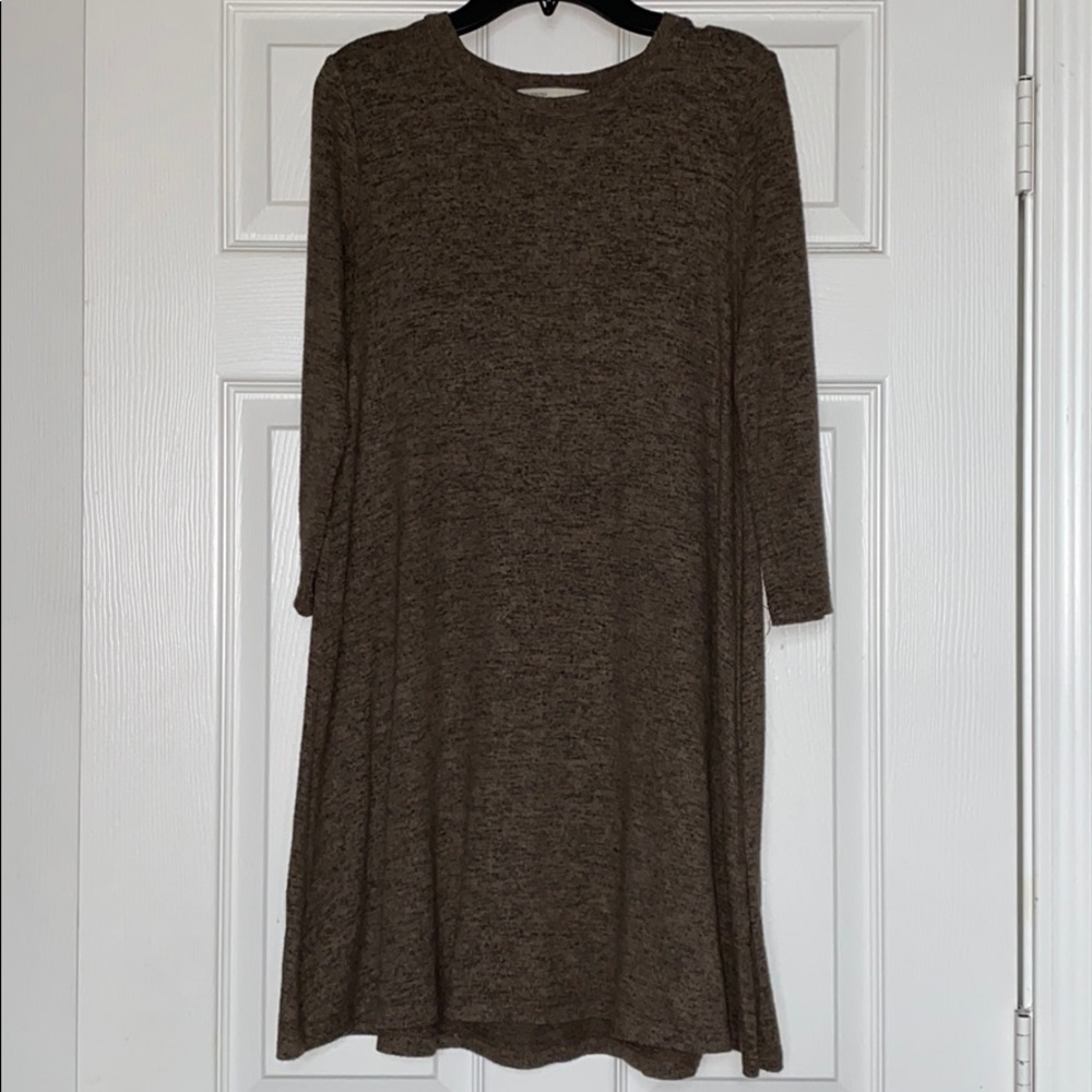 Mid thigh 3- Quarter Sleeve Sweater Dress